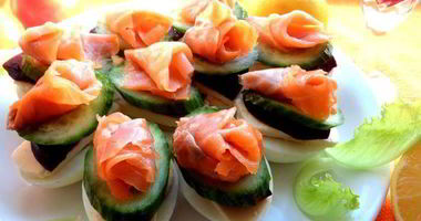 Рецепт Рыбного канапе на маринованных яйцах