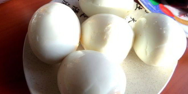 Рецепт рыбного канапе на маринованных яйцах