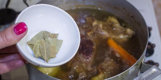 Рецепт холодца из свиных ножек и говядины