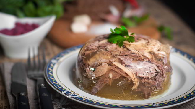 Рецепт хрустального холодца из домашнего петуха