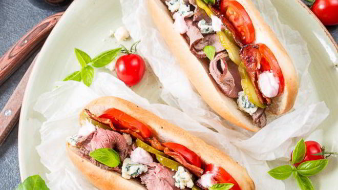 Рецепт неправильного хот-дога с ростбифом