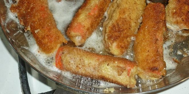 Рецепт крабовых палочек в кляре с сыром