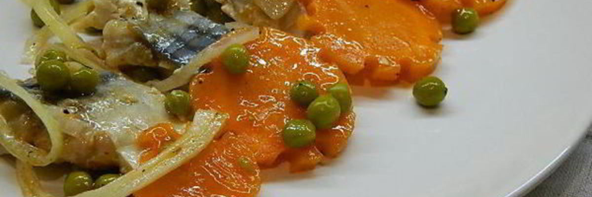 Рецепт Маринованной скумбрии с горошком