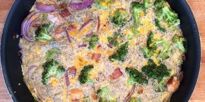 Рецепт Фриттаты с копченым лососем и брокколи