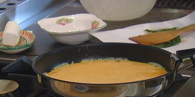 Рецепт фриттаты с козьим сыром и шалфеем