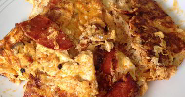 Рецепт Омлета с чоризо и красным перцем