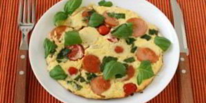 Рецепт омлета с сосиской