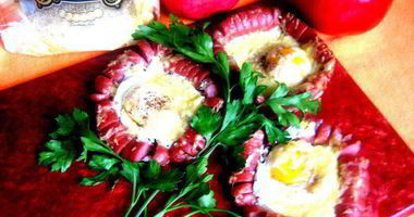 Рецепт Омлетного цветочка под сыром Джюгас