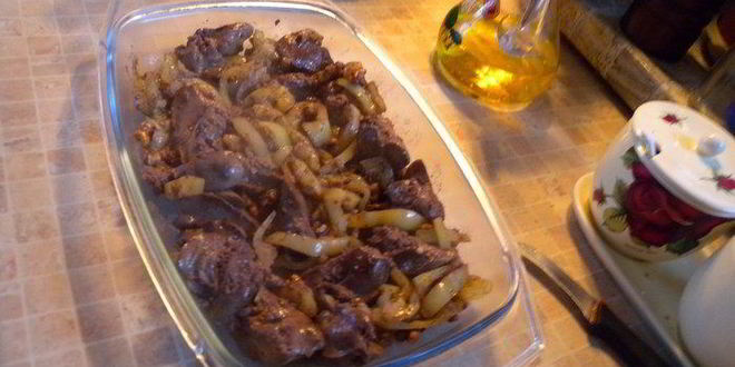 Рецепт куриного паштета со сладким перцем и орехами