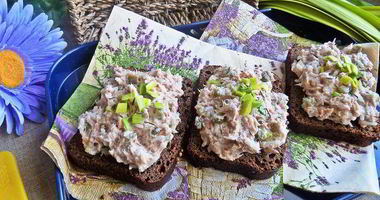 Рецепт Паштета из тунца с яблоком и рисом