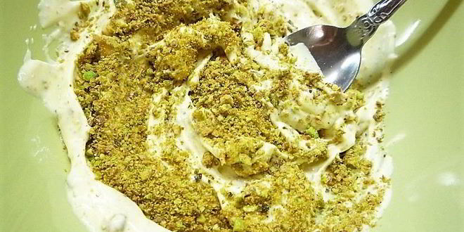 Рецепт роллов из тыквы со шпинатом, копченостями и фисташковым майонезом