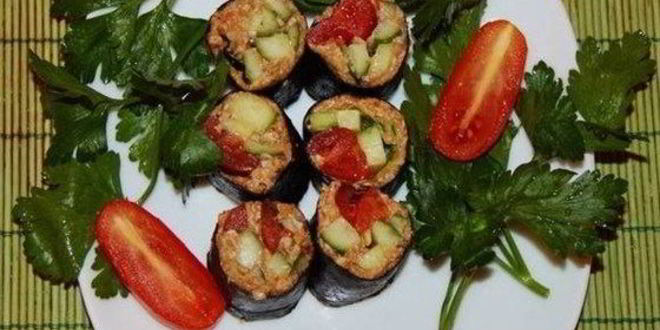 Рецепт Сыроедческих роллов с семечками и авокадо