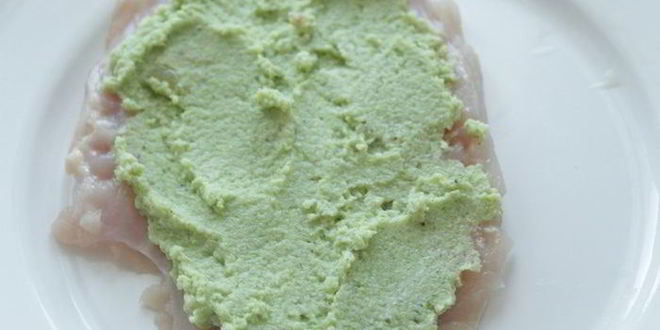 Рецепт куриного рулета с брокколи и рикоттой