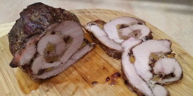 Рецепт Мясного рулета с сухофруктами