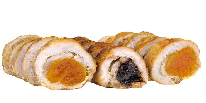 Рецепт Мясных рулетиков с черносливом и курагой