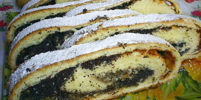 Рецепт невероятна мягкий и вкусный рулет с тремя начинками