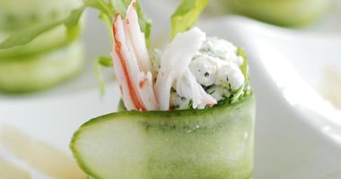 Рецепт Огуречных рулетов с крабовыми палочками