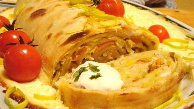 Рецепт пасты-рулета с курицей и беконом для защитников отечества