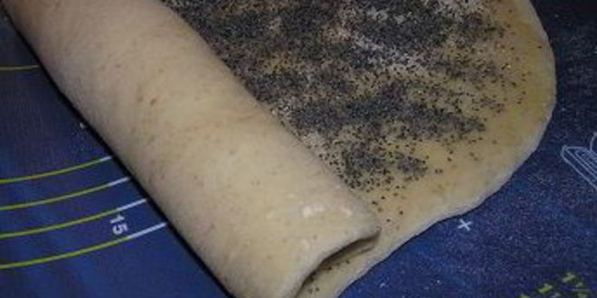 Рецепт рулета с маком на закваске