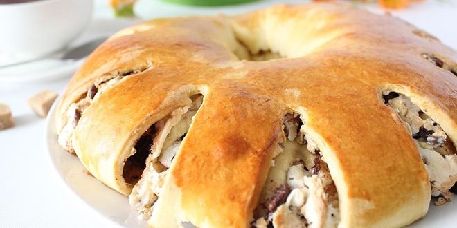 Рецепт Рулета с орехами из дрожжевого теста