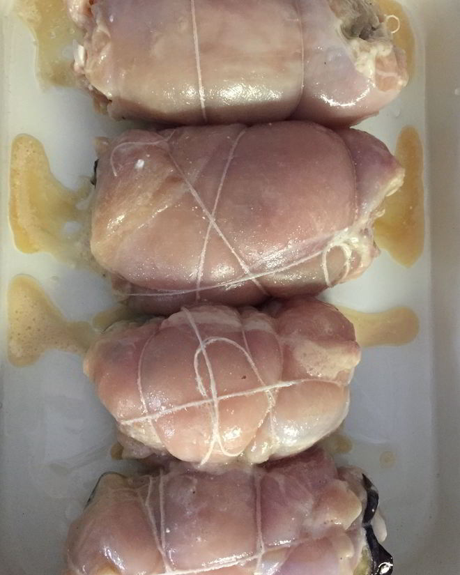 Рецепт рулетиков из куриной грудки с баклажанами и перцем