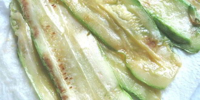 Рецепт рулетиков из молодых кабачков