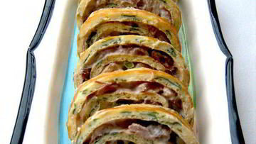 Рецепт Яичного рулета с копченой сельдью