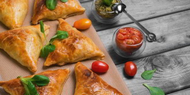 Рецепт Домашней самсы с курицей из слоеного теста