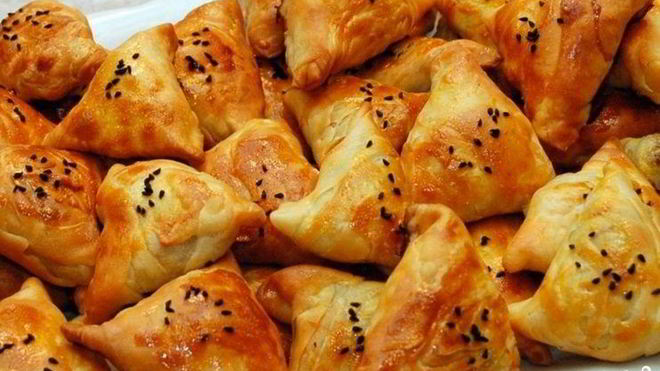 Рецепт самсы из слоеного теста с мясом