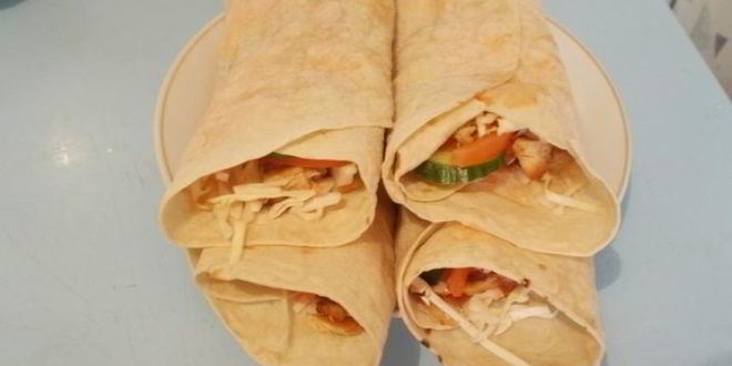 Рецепт Домашней шаурмы с курицей в лаваше