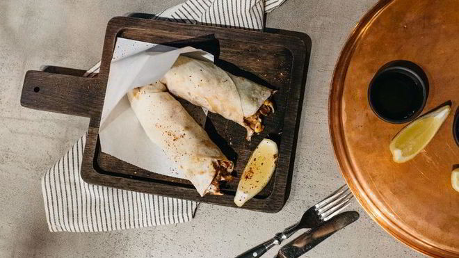 Рецепт шаурмы с курицей и восточными специями