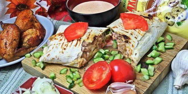 Рецепт шавермы с запеченной курицей и майонезным соусом