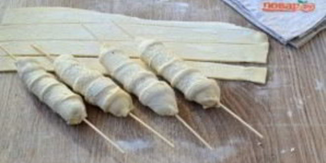 Рецепт сосисок в тесте на шпажках