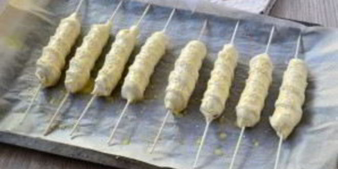 Рецепт сосисок в тесте на шпажках