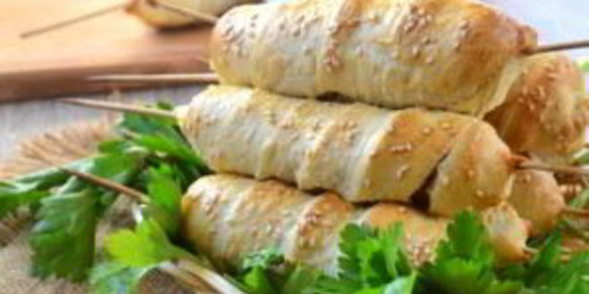 Рецепт сосисок в тесте на шпажках