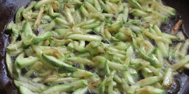 Рецепт кабачков с сухариками