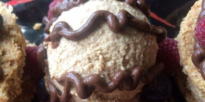 Рецепт имбирных сэндвичей с кокосово-чайным мороженным