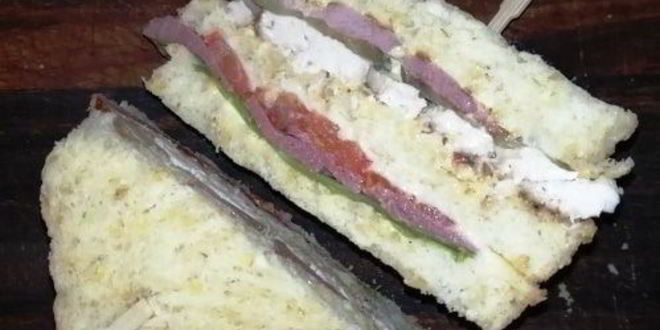 Рецепт клаба-сэндвичей с хлебом из булгура