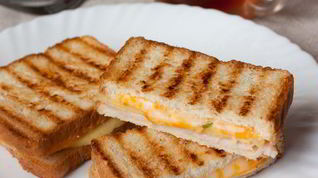 Рецепт Сэндвича-гриля с ветчиной и ананасом