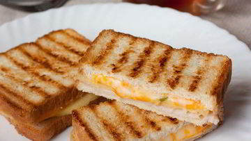 Рецепт Сэндвича-гриля с ветчиной и ананасом