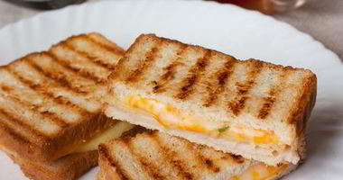 Рецепт Сэндвича-гриля с ветчиной и ананасом