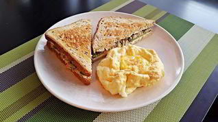 Рецепт Сэндвича с тунцом и яичным облаком