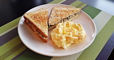 Рецепт Сэндвича с тунцом и яичным облаком