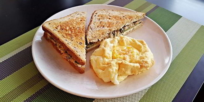 Рецепт Сэндвича с тунцом и яичным облаком