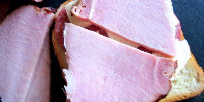 Рецепт сэндвича с ветчиной и салями