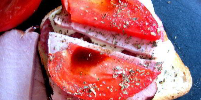 Рецепт сэндвича с ветчиной и салями