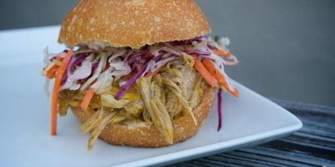 Рецепт Сэндвичей со свининой, жареной в пиве с овощами