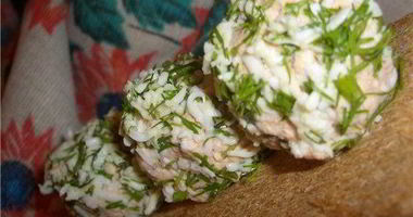 Рецепт Сырных шариков с оливками и миндалем