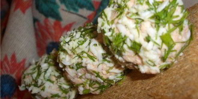 Рецепт Сырных шариков с оливками и миндалем