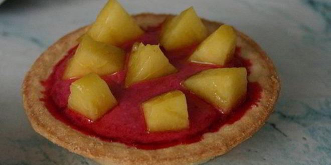 Рецепт Холодных пирожных из вишни в тарталетках